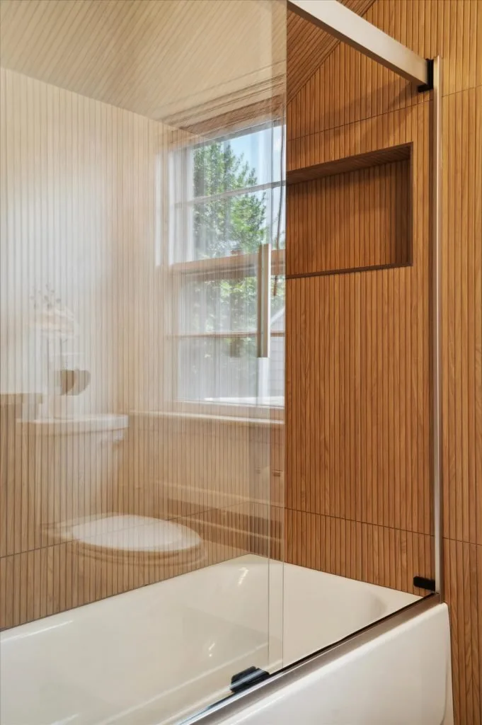 Bathroom 4