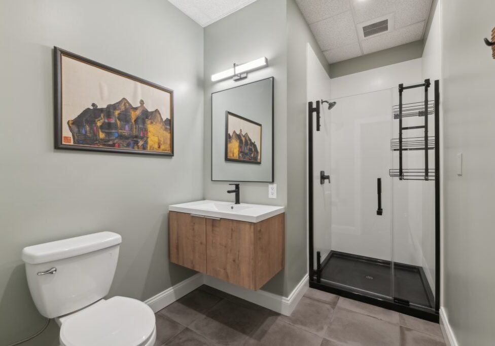 01-1702 Lovering Ave1 01-1702 Lovering Ave1